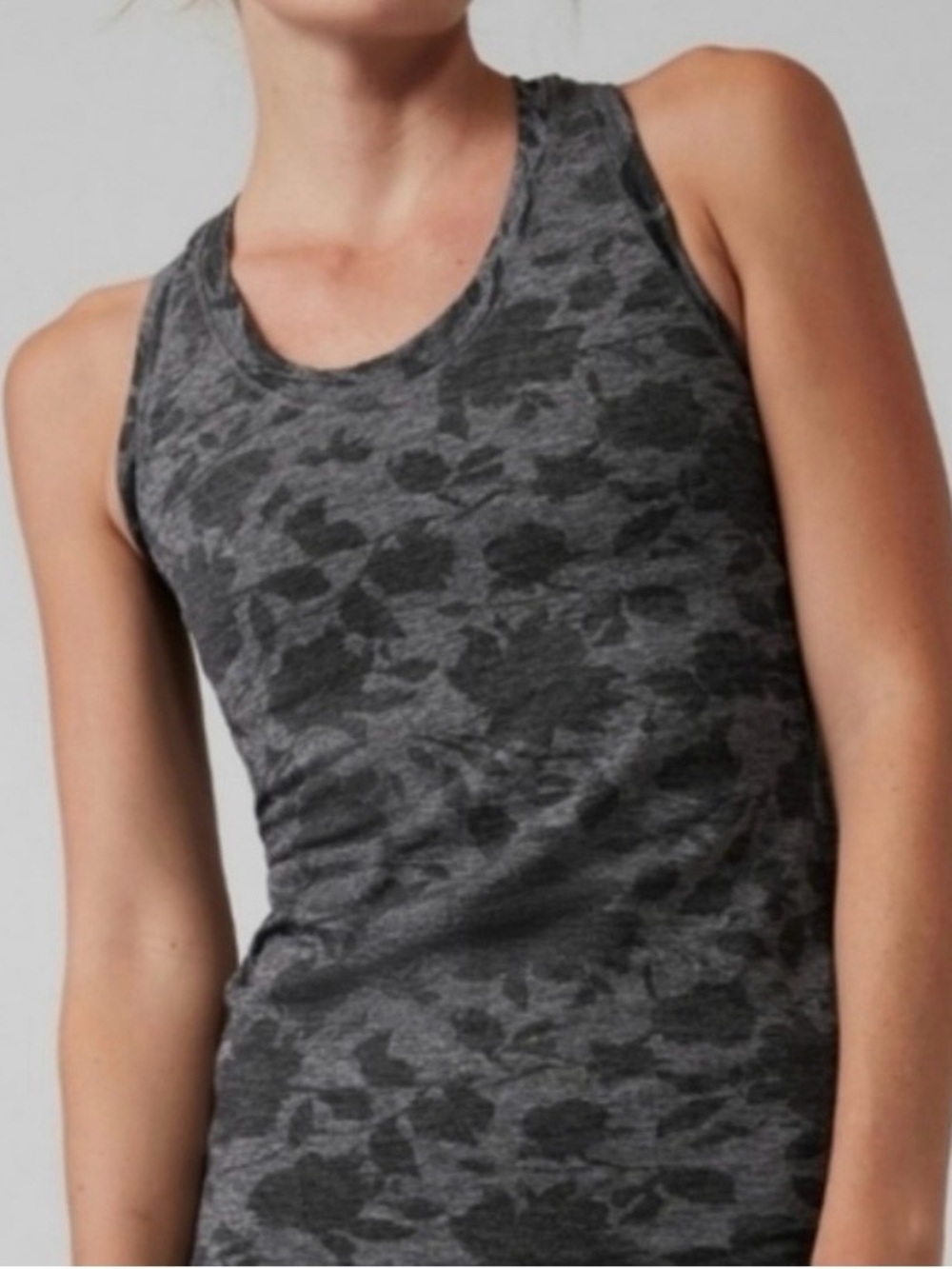 Athleta Women’s Gray/Black Momentum Floral Tank Sz. X-Small